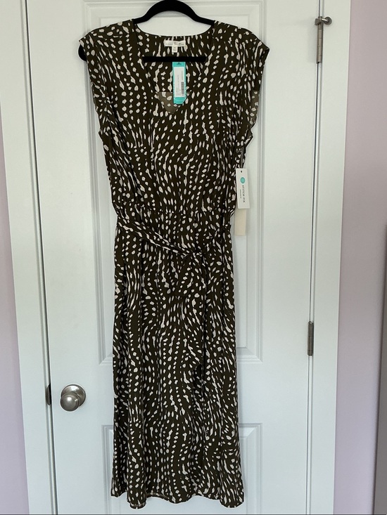 nine britton Dresses & Skirts - nine britton Olive Brown & White Printed Sleeveless Tie-Waist Maxi Dress